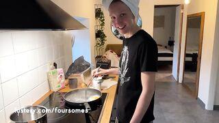 Swinger-Vierer im Berghaus mit echtem Partnerwechsel. Screenshot 2